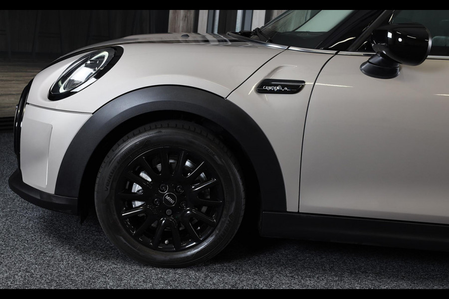 MINI Mini 1.5 Cooper Camden / 5 Deurs / Head Up / Camera / Leder / Open Panoramadak / Led / Pdc / 17 Inch