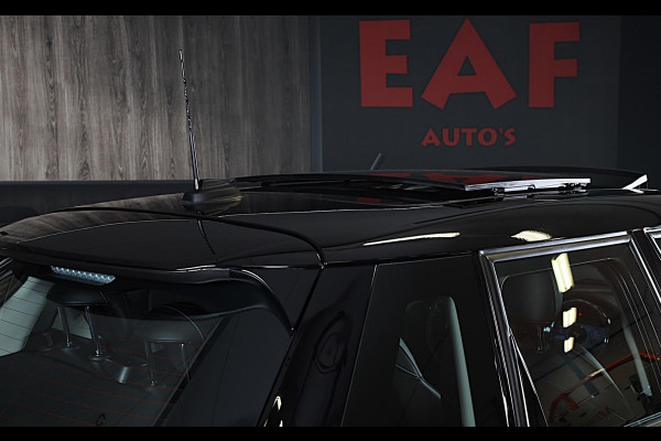 MINI Mini 1.5 Cooper Camden / 5 Deurs / Head Up / Camera / Leder / Open Panoramadak / Led / Pdc / 17 Inch