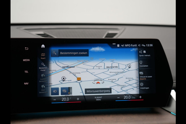 BMW X1 xDrive30e M Sport Plug In Hybrid 327pk PHEV | Head Up | Adaptive Cruise | M Sportstuur | 360 Camera | Harman Kardon | VOLLederen Sportstoelen Massage & Memory | Apple Carplay | Navigatie| Virtual | DAB |