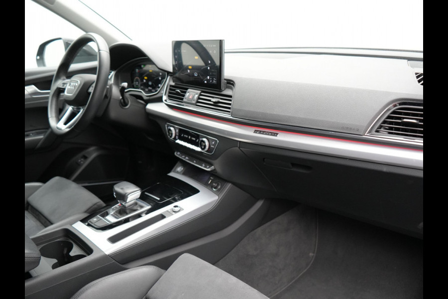Audi Q5 Sportback 50 TFSI e S edition Plug In Hybrid 299pk Dealer O.H PHEV | Adaptive Cruise | Head Up | Bang & Olufsen | Alcantara Sportstoelen Memory | Keyless | 20"L.M | Camera | Sfeerverlichting |