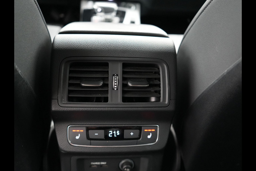 Audi Q5 Sportback 50 TFSI e S edition Plug In Hybrid 299pk Dealer O.H PHEV | Adaptive Cruise | Head Up | Bang & Olufsen | Alcantara Sportstoelen Memory | Keyless | 20"L.M | Camera | Sfeerverlichting |