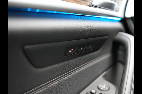 BMW 5 Serie Touring 530e Luxury Line Plug In Hybrid 294pk Dealer O.H PHEV | Trekhaak Af Fabriek | Panodak | Camera | Lederen Sportstoelen Memory & Verwarmd | Apple Carplay | Cruise Control | Navigatie | Virtual | DAB |