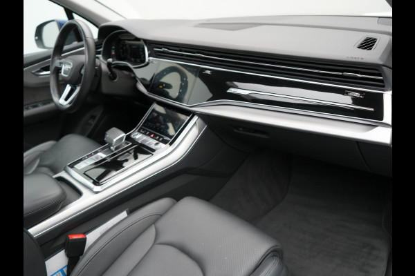 Audi Q7 55 TFSI e Quattro Pro Line Plug In Hybrid 381pk Dealer O.H PHEV | Luchtvering | Trekhaak Af Fabriek | Panodak | Adaptive Cruise | 21 "L.M Matrix LED | Camera | Lederen Sportstoelen Memory & Ventilatie | Navigatie | Keyless | Virtual | DAB  | Softclos
