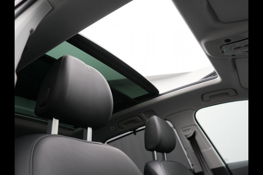 Audi Q7 55 TFSI e Quattro Pro Line Plug In Hybrid 381pk Dealer O.H PHEV | Luchtvering | Trekhaak Af Fabriek | Panodak | Adaptive Cruise | 21 "L.M Matrix LED | Camera | Lederen Sportstoelen Memory & Ventilatie | Navigatie | Keyless | Virtual | DAB  | Softclos