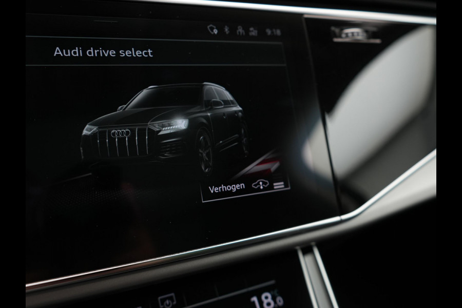 Audi Q7 55 TFSI e Quattro Pro Line Plug In Hybrid 381pk Dealer O.H PHEV | Luchtvering | Trekhaak Af Fabriek | Panodak | Adaptive Cruise | 21 "L.M Matrix LED | Camera | Lederen Sportstoelen Memory & Ventilatie | Navigatie | Keyless | Virtual | DAB  | Softclos