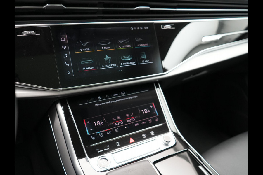 Audi Q7 55 TFSI e Quattro Pro Line Plug In Hybrid 381pk Dealer O.H PHEV | Luchtvering | Trekhaak Af Fabriek | Panodak | Adaptive Cruise | 21 "L.M Matrix LED | Camera | Lederen Sportstoelen Memory & Ventilatie | Navigatie | Keyless | Virtual | DAB  | Softclos