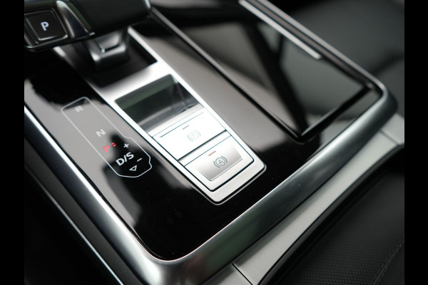 Audi Q7 55 TFSI e Quattro Pro Line Plug In Hybrid 381pk Dealer O.H PHEV | Luchtvering | Trekhaak Af Fabriek | Panodak | Adaptive Cruise | 21 "L.M Matrix LED | Camera | Lederen Sportstoelen Memory & Ventilatie | Navigatie | Keyless | Virtual | DAB  | Softclos