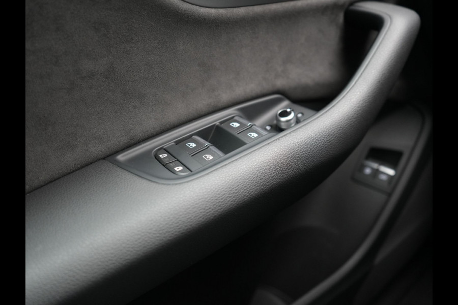 Audi Q7 55 TFSI e Quattro Pro Line Plug In Hybrid 381pk Dealer O.H PHEV | Luchtvering | Trekhaak Af Fabriek | Panodak | Adaptive Cruise | 21 "L.M Matrix LED | Camera | Lederen Sportstoelen Memory & Ventilatie | Navigatie | Keyless | Virtual | DAB  | Softclos