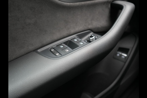 Audi Q7 55 TFSI e Quattro Pro Line Plug In Hybrid 381pk Dealer O.H PHEV | Luchtvering | Trekhaak Af Fabriek | Panodak | Adaptive Cruise | 21 "L.M Matrix LED | Camera | Lederen Sportstoelen Memory & Ventilatie | Navigatie | Keyless | Virtual | DAB  | Softclos