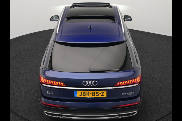 Audi Q7 55 TFSI e Quattro Pro Line Plug In Hybrid 381pk Dealer O.H PHEV | Luchtvering | Trekhaak Af Fabriek | Panodak | Adaptive Cruise | 21 "L.M Matrix LED | Camera | Lederen Sportstoelen Memory & Ventilatie | Navigatie | Keyless | Virtual | DAB  | Softclos