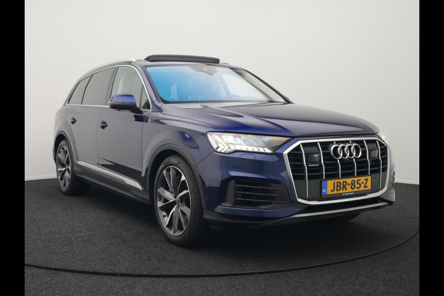 Audi Q7 55 TFSI e Quattro Pro Line Plug In Hybrid 381pk Dealer O.H PHEV | Luchtvering | Trekhaak Af Fabriek | Panodak | Adaptive Cruise | 21 "L.M Matrix LED | Camera | Lederen Sportstoelen Memory & Ventilatie | Navigatie | Keyless | Virtual | DAB  | Softclos