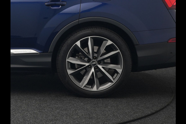 Audi Q7 55 TFSI e Quattro Pro Line Plug In Hybrid 381pk Dealer O.H PHEV | Luchtvering | Trekhaak Af Fabriek | Panodak | Adaptive Cruise | 21 "L.M Matrix LED | Camera | Lederen Sportstoelen Memory & Ventilatie | Navigatie | Keyless | Virtual | DAB  | Softclos