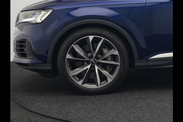 Audi Q7 55 TFSI e Quattro Pro Line Plug In Hybrid 381pk Dealer O.H PHEV | Luchtvering | Trekhaak Af Fabriek | Panodak | Adaptive Cruise | 21 "L.M Matrix LED | Camera | Lederen Sportstoelen Memory & Ventilatie | Navigatie | Keyless | Virtual | DAB  | Softclos