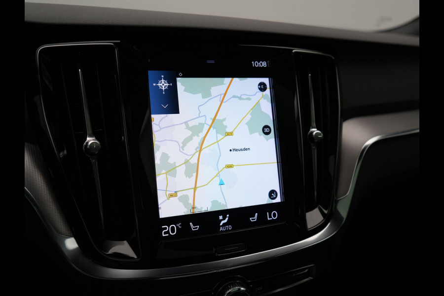 Volvo V60 B4 R-Design Automaat 198pk | Panodak | Adaptive Cruise | Camera | Lederen Sportstoelen Memory & Verwarmd | Pilot Assist | Blis | Navigatie | Stuurverwarming  | Virtual | DAB |
