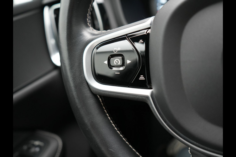 Volvo V60 B4 R-Design Automaat 198pk | Panodak | Adaptive Cruise | Camera | Lederen Sportstoelen Memory & Verwarmd | Pilot Assist | Blis | Navigatie | Stuurverwarming  | Virtual | DAB |