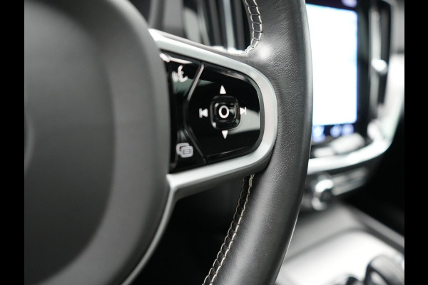 Volvo V60 B4 R-Design Automaat 198pk | Panodak | Adaptive Cruise | Camera | Lederen Sportstoelen Memory & Verwarmd | Pilot Assist | Blis | Navigatie | Stuurverwarming  | Virtual | DAB |