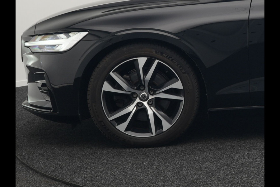 Volvo V60 B4 R-Design Automaat 198pk | Panodak | Adaptive Cruise | Camera | Lederen Sportstoelen Memory & Verwarmd | Pilot Assist | Blis | Navigatie | Stuurverwarming  | Virtual | DAB |