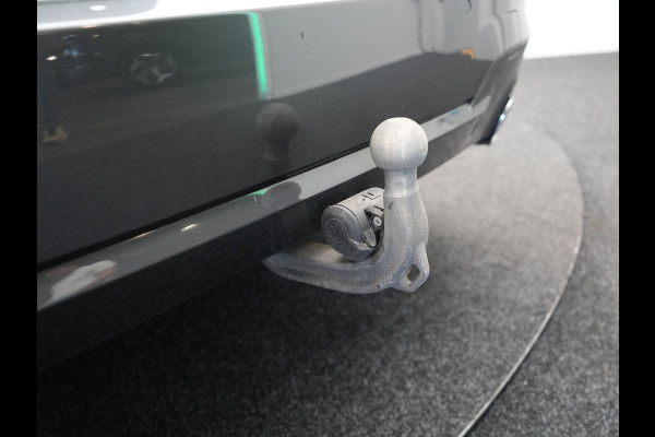 BMW 3 Serie Touring 330e M Sport Plug In Hybrid 293pk Dealer O.H PHEV | Trekhaak Af Fabriek | Panodak | Head Up | Adaptive Cruise | Apple Carplay | Sfeerverlichting | Alcantara Sportstoelen Verwarmd | Navigatie | Virtual | DAB |