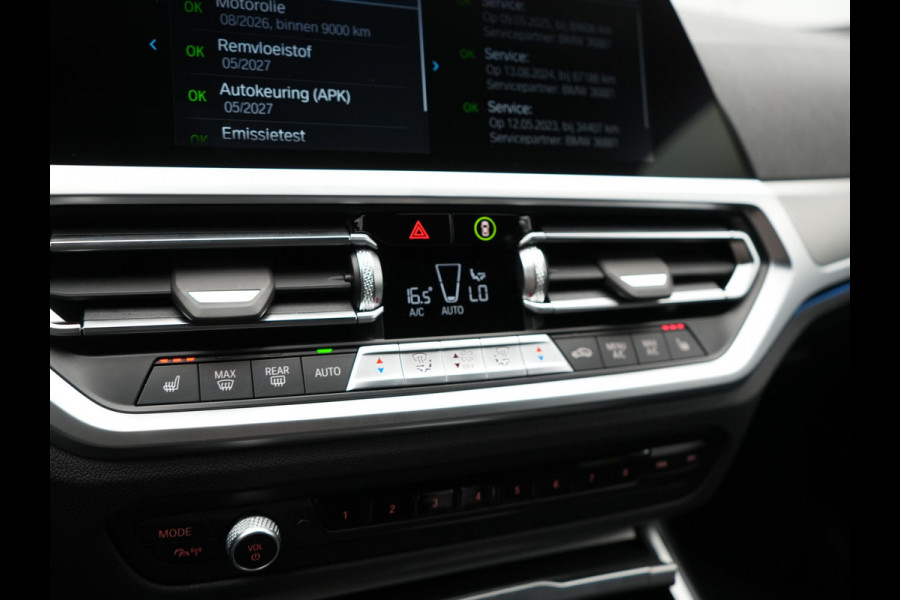 BMW 3 Serie Touring 330e M Sport Plug In Hybrid 293pk Dealer O.H PHEV | Trekhaak Af Fabriek | Panodak | Head Up | Adaptive Cruise | Apple Carplay | Sfeerverlichting | Alcantara Sportstoelen Verwarmd | Navigatie | Virtual | DAB |