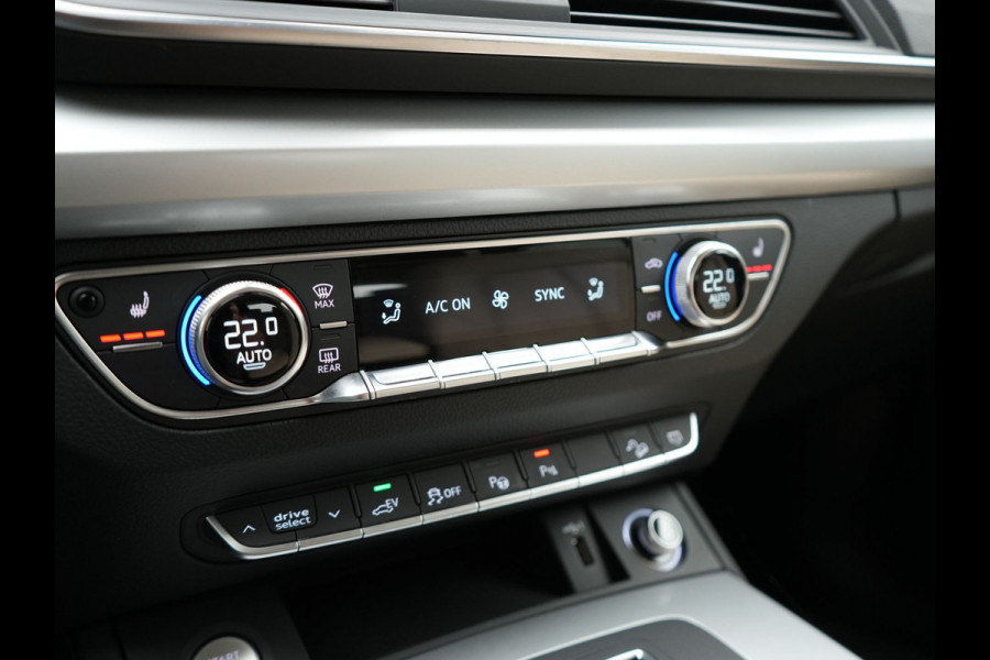 Audi Q5 50 TFSI e quattro S edition Plug In Hybrid 300pk Dealer O.H PHEV | 360 Camera  | Lederen Sportstoelen Memory & Verwarmd | Navigatie | Cruise Control | Keyless | DAB | Virtual |