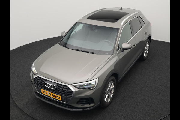 Audi Q3 45 TFSI e edition Plug In Hybrid 245pk Dealer O.H PHEV | Panodak | Camera | Cruise Control | Alcantara Sportstoelen Verwarmd | Navigatie | Virtual | DAB |