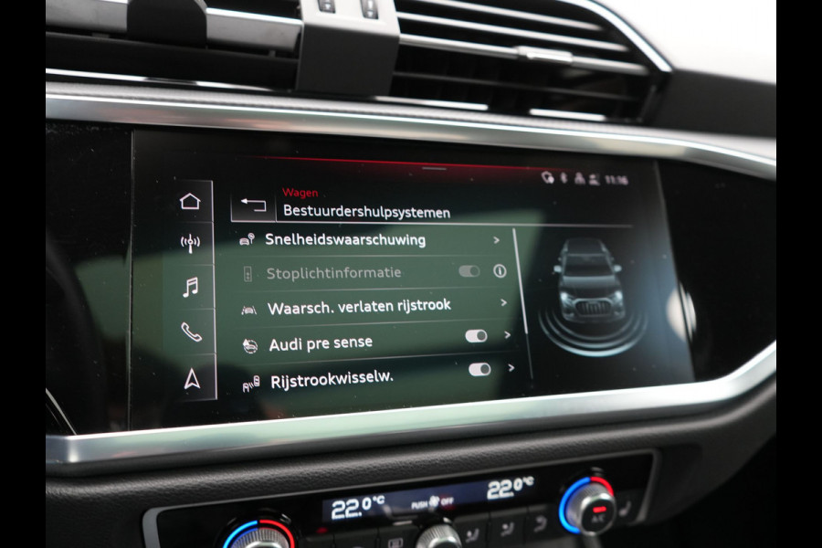 Audi Q3 45 TFSI e edition Plug In Hybrid 245pk Dealer O.H PHEV | Panodak | Camera | Cruise Control | Alcantara Sportstoelen Verwarmd | Navigatie | Virtual | DAB |