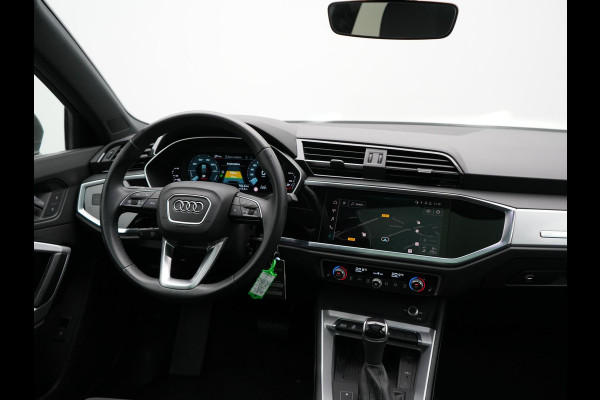 Audi Q3 45 TFSI e edition Plug In Hybrid 245pk Dealer O.H PHEV | Panodak | Camera | Cruise Control | Alcantara Sportstoelen Verwarmd | Navigatie | Virtual | DAB |