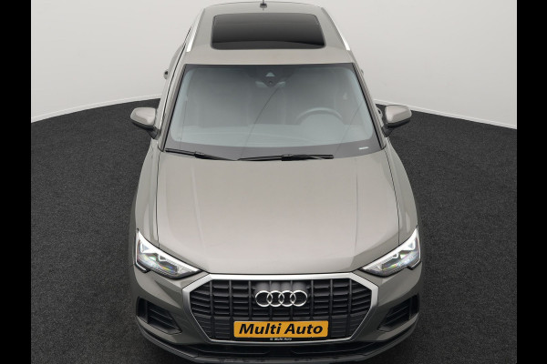 Audi Q3 45 TFSI e edition Plug In Hybrid 245pk Dealer O.H PHEV | Panodak | Camera | Cruise Control | Alcantara Sportstoelen Verwarmd | Navigatie | Virtual | DAB |