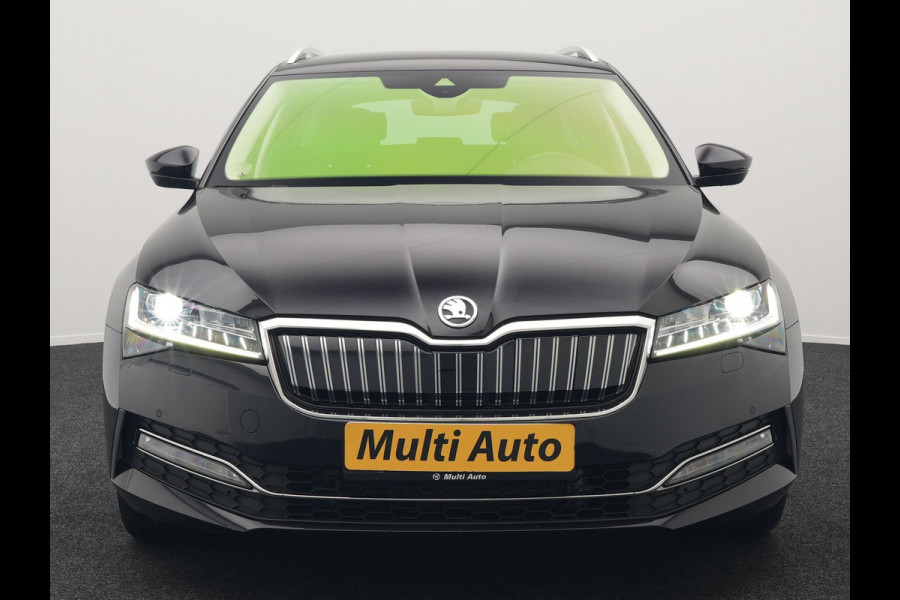 Škoda Superb Combi TSI iV Laurin & Klement Plug In Hybrid 218pk PHEV | Black Optic | Cruise Control | Crystal LED | Lederen Sportstoelen Memory & Verwarmd | Apple Carplay | Canton Audio | Navigatie | Verwamd Stuur | DAB |