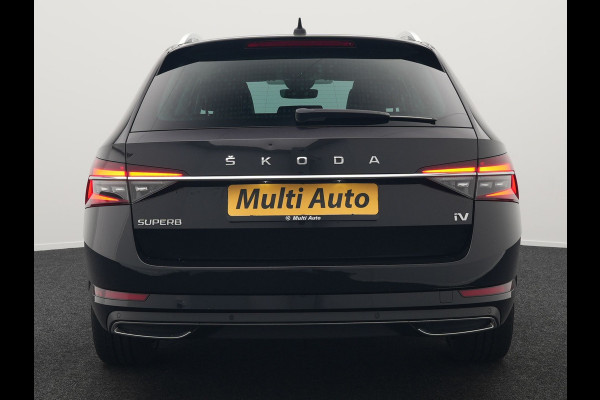 Škoda Superb Combi TSI iV Laurin & Klement Plug In Hybrid 218pk PHEV | Black Optic | Cruise Control | Crystal LED | Lederen Sportstoelen Memory & Verwarmd | Apple Carplay | Canton Audio | Navigatie | Verwamd Stuur | DAB |