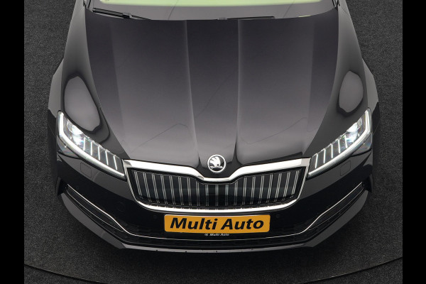 Škoda Superb Combi TSI iV Laurin & Klement Plug In Hybrid 218pk PHEV | Black Optic | Cruise Control | Crystal LED | Lederen Sportstoelen Memory & Verwarmd | Apple Carplay | Canton Audio | Navigatie | Verwamd Stuur | DAB |