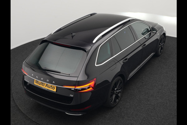 Škoda Superb Combi TSI iV Laurin & Klement Plug In Hybrid 218pk PHEV | Black Optic | Cruise Control | Crystal LED | Lederen Sportstoelen Memory & Verwarmd | Apple Carplay | Canton Audio | Navigatie | Verwamd Stuur | DAB |