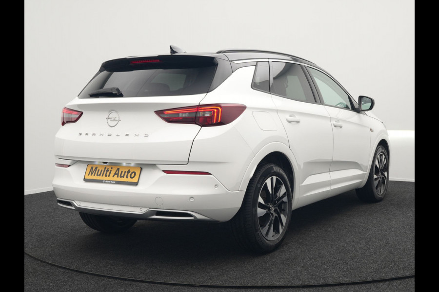 Opel Grandland Turbo Business Elegance 131pk | Camera | Cruise Control | Lederen Sportstoelen Verwarmd | Park Assist | Apple Carplay | Verwarmd Stuur | Navigatie | Virtual | DAB |