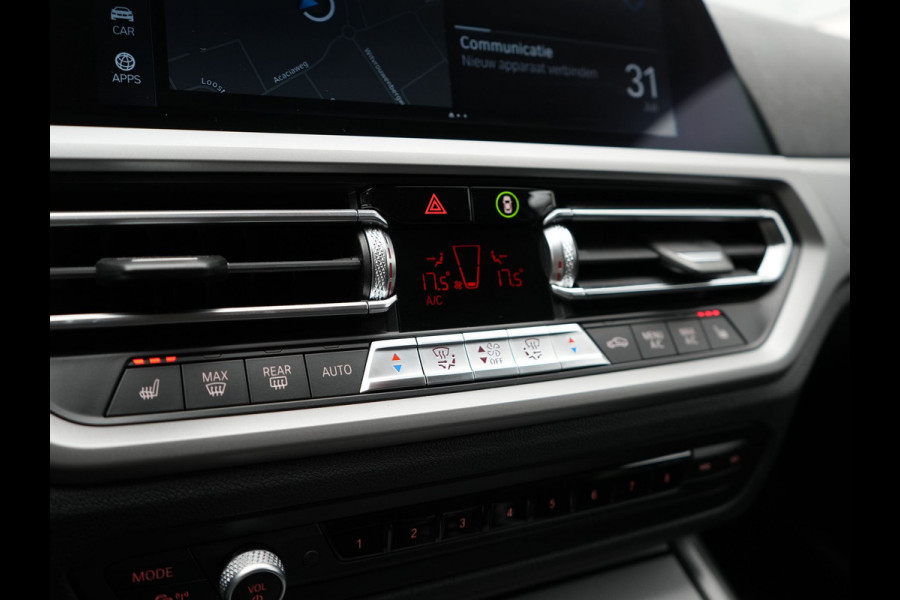 BMW 3 Serie Touring 330e Plug In Hybrid 293pk Dealer O.H PHEV | Cruise Control | Apple Carplay | Lederen Sportstoelen Verwarmd | Navigatie | Virtual | DAB |