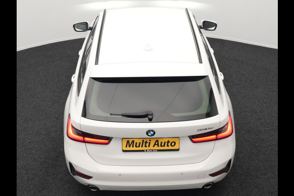 BMW 3 Serie Touring 330e Plug In Hybrid 293pk Dealer O.H PHEV | Cruise Control | Apple Carplay | Lederen Sportstoelen Verwarmd | Navigatie | Virtual | DAB |