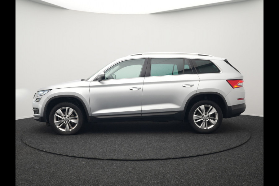 Škoda Kodiaq 7 Persoons Style DSG 150pk Dealer O.H Adaptive Cruise | Sportstoelen Memory & Verwarmd | Navigatie | Apple Carplay | DAB | Front Assist | Draadloos Laden |