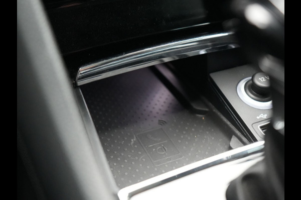 Škoda Kodiaq 7 Persoons Style DSG 150pk Dealer O.H Adaptive Cruise | Sportstoelen Memory & Verwarmd | Navigatie | Apple Carplay | DAB | Front Assist | Draadloos Laden |