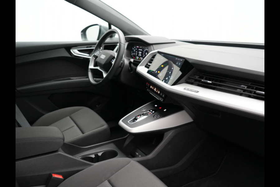 Audi Q4 Sportback e-tron 35 Edition 55 kWh 170pk Dealer O.H INCL BTW | Adaptive Cruise | Camera | Verwarmde Stoelen | Virtual | Front Assist | Navigatie | DAB |