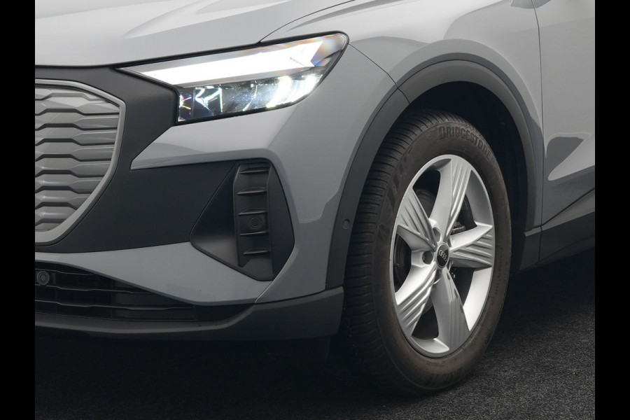Audi Q4 Sportback e-tron 35 Edition 55 kWh 170pk Dealer O.H INCL BTW | Adaptive Cruise | Camera | Verwarmde Stoelen | Virtual | Front Assist | Navigatie | DAB |