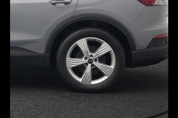 Audi Q4 Sportback e-tron 35 Edition 55 kWh 170pk Dealer O.H INCL BTW | Adaptive Cruise | Camera | Verwarmde Stoelen | Virtual | Front Assist | Navigatie | DAB |
