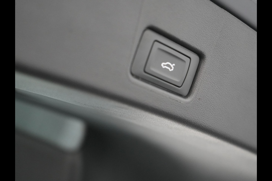 Audi Q4 Sportback e-tron 35 Edition 55 kWh 170pk Dealer O.H INCL BTW | Adaptive Cruise | Camera | Verwarmde Stoelen | Virtual | Front Assist | Navigatie | DAB |