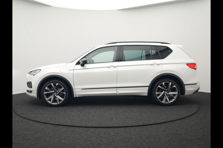 Seat Tarraco 1.4 TSI e-Hybrid FR Plug in Hybrid 245pk PHEV | Trekhaak af Fabriek | Adaptive Cruise | 360 Camera | Half Lederen Sportstoelen Memory | Carplay | Keyless |