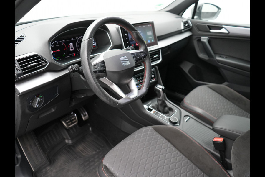 Seat Tarraco 1.4 TSI e-Hybrid FR Plug in Hybrid 245pk PHEV | Trekhaak af Fabriek | Adaptive Cruise | 360 Camera | Half Lederen Sportstoelen Memory | Carplay | Keyless |