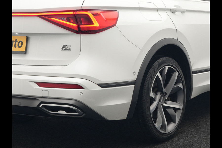 Seat Tarraco 1.4 TSI e-Hybrid FR Plug in Hybrid 245pk PHEV | Trekhaak af Fabriek | Adaptive Cruise | 360 Camera | Half Lederen Sportstoelen Memory | Carplay | Keyless |