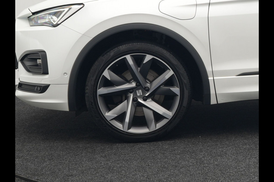 Seat Tarraco 1.4 TSI e-Hybrid FR Plug in Hybrid 245pk PHEV | Trekhaak af Fabriek | Adaptive Cruise | 360 Camera | Half Lederen Sportstoelen Memory | Carplay | Keyless |