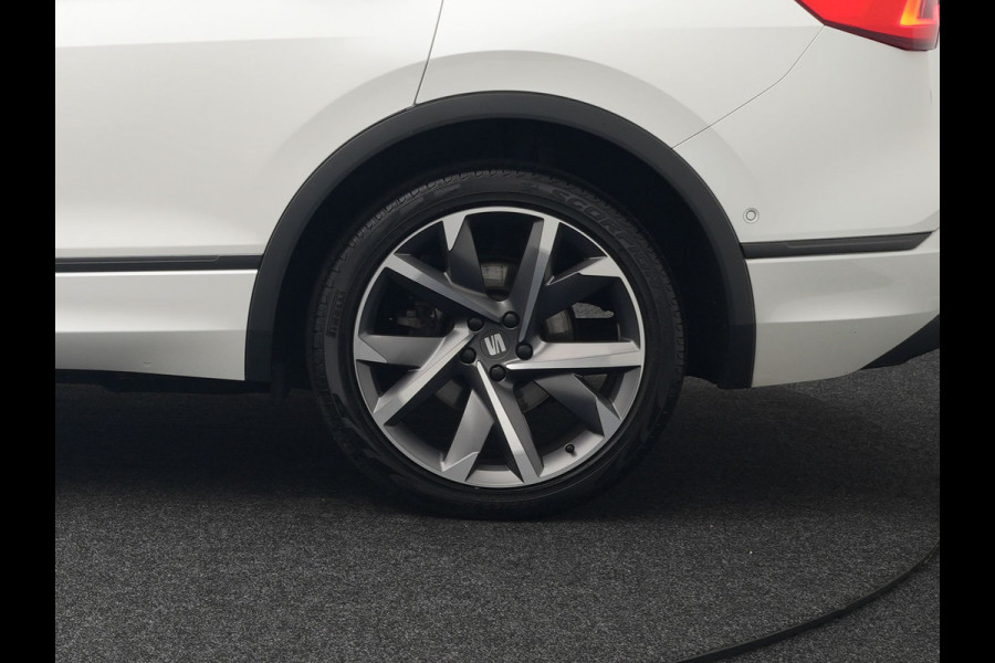 Seat Tarraco 1.4 TSI e-Hybrid FR Plug in Hybrid 245pk PHEV | Trekhaak af Fabriek | Adaptive Cruise | 360 Camera | Half Lederen Sportstoelen Memory | Carplay | Keyless |