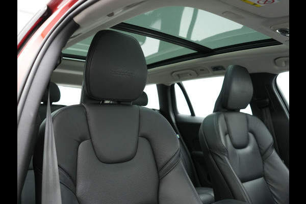 Volvo V60 T6 Twin Engine AWD Inscription Plug In Hybrid 340pk Dealer O.H. PHEV | Panodak | Trekhaak af Fabriek | Lederen Sportstoelen Memory | Apple Carplay | Navigatie | Camera | Virtual | Stoelverwarming |