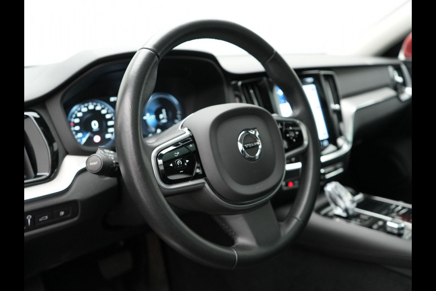 Volvo V60 T6 Twin Engine AWD Inscription Plug In Hybrid 340pk Dealer O.H. PHEV | Panodak | Trekhaak af Fabriek | Lederen Sportstoelen Memory | Apple Carplay | Navigatie | Camera | Virtual | Stoelverwarming |
