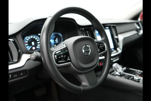 Volvo V60 T6 Twin Engine AWD Inscription Plug In Hybrid 340pk Dealer O.H. PHEV | Panodak | Trekhaak af Fabriek | Lederen Sportstoelen Memory | Apple Carplay | Navigatie | Camera | Virtual | Stoelverwarming |
