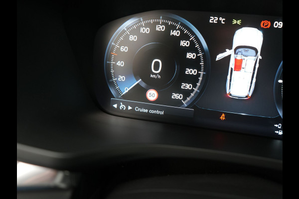 Volvo V60 T6 Twin Engine AWD Inscription Plug In Hybrid 340pk Dealer O.H. PHEV | Panodak | Trekhaak af Fabriek | Lederen Sportstoelen Memory | Apple Carplay | Navigatie | Camera | Virtual | Stoelverwarming |